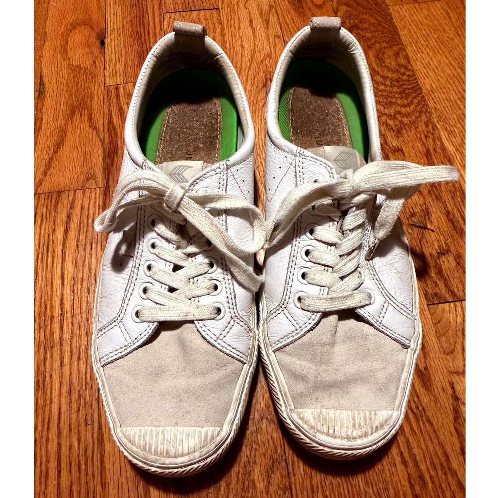 Cariuma OCA Low Sneakers White Leather Suede Women 11 Men 9.5 Surf Skate